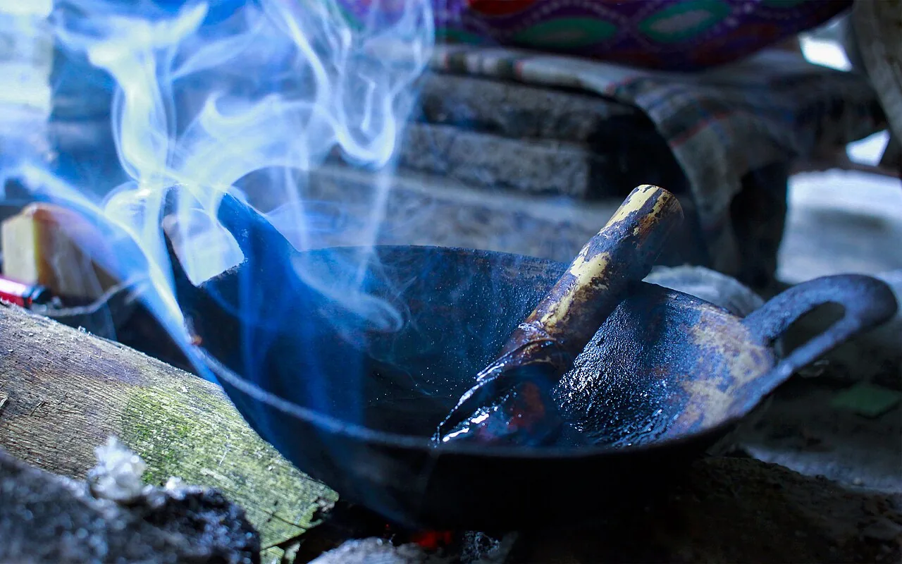 Canting tools and wax used to make batik — Batik tools · illustrative photo